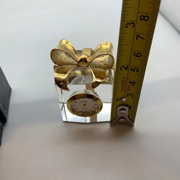 Vintage Timex Waterbury Clock Co. Collectible Mini Present Gift Clock Gold Tone - Picture 9 of 16